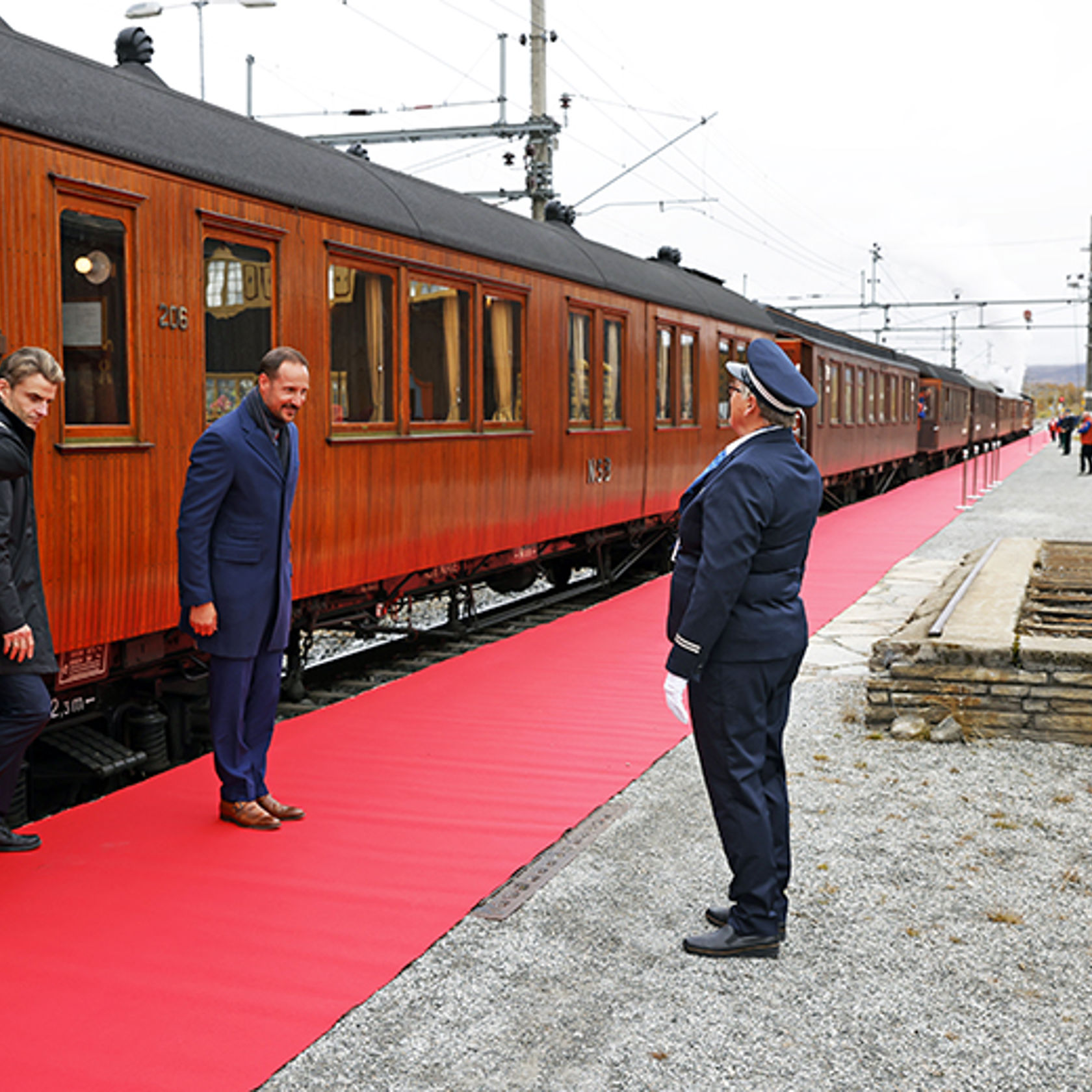 HKH Kronprins Haakon ankommer Hjerkinn.